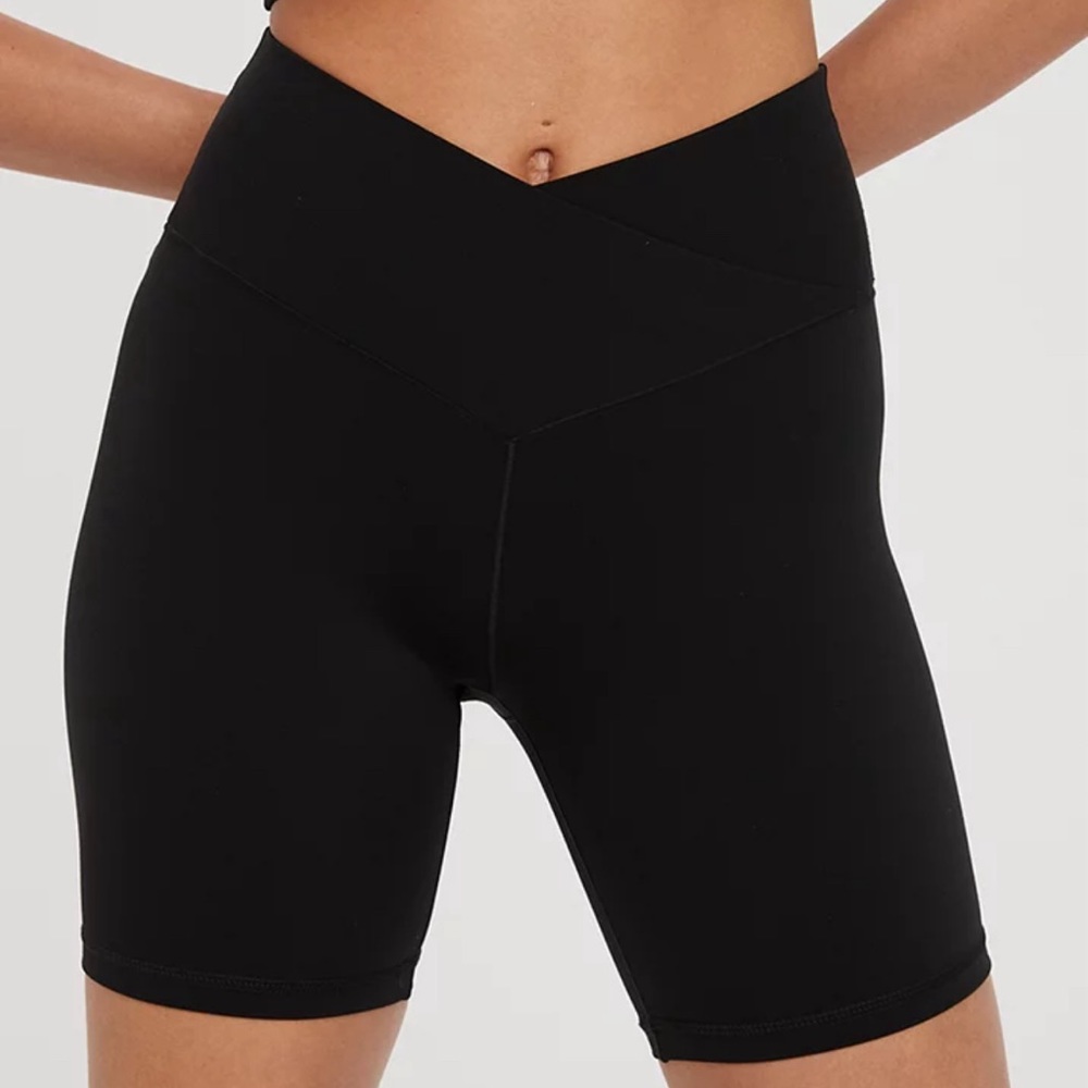 Aerie / American Eagle Offline - real me crossover 7in shorts